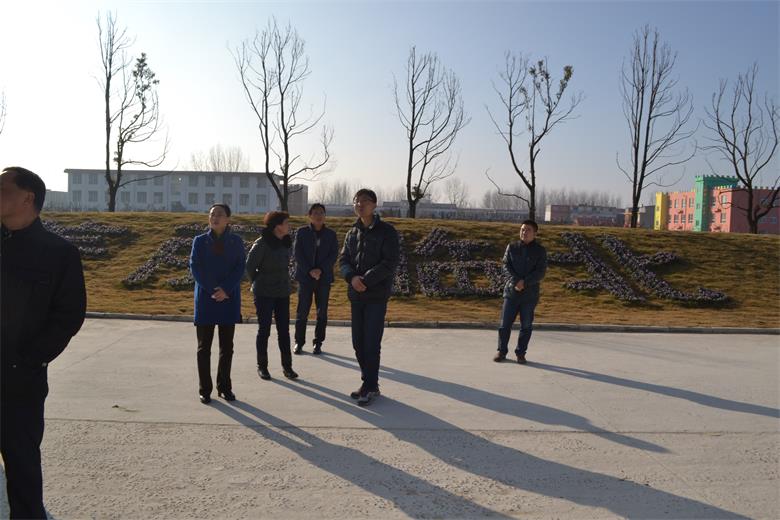 ���˴����θ�Ƽ�����ص���������徭����ᷢչ���